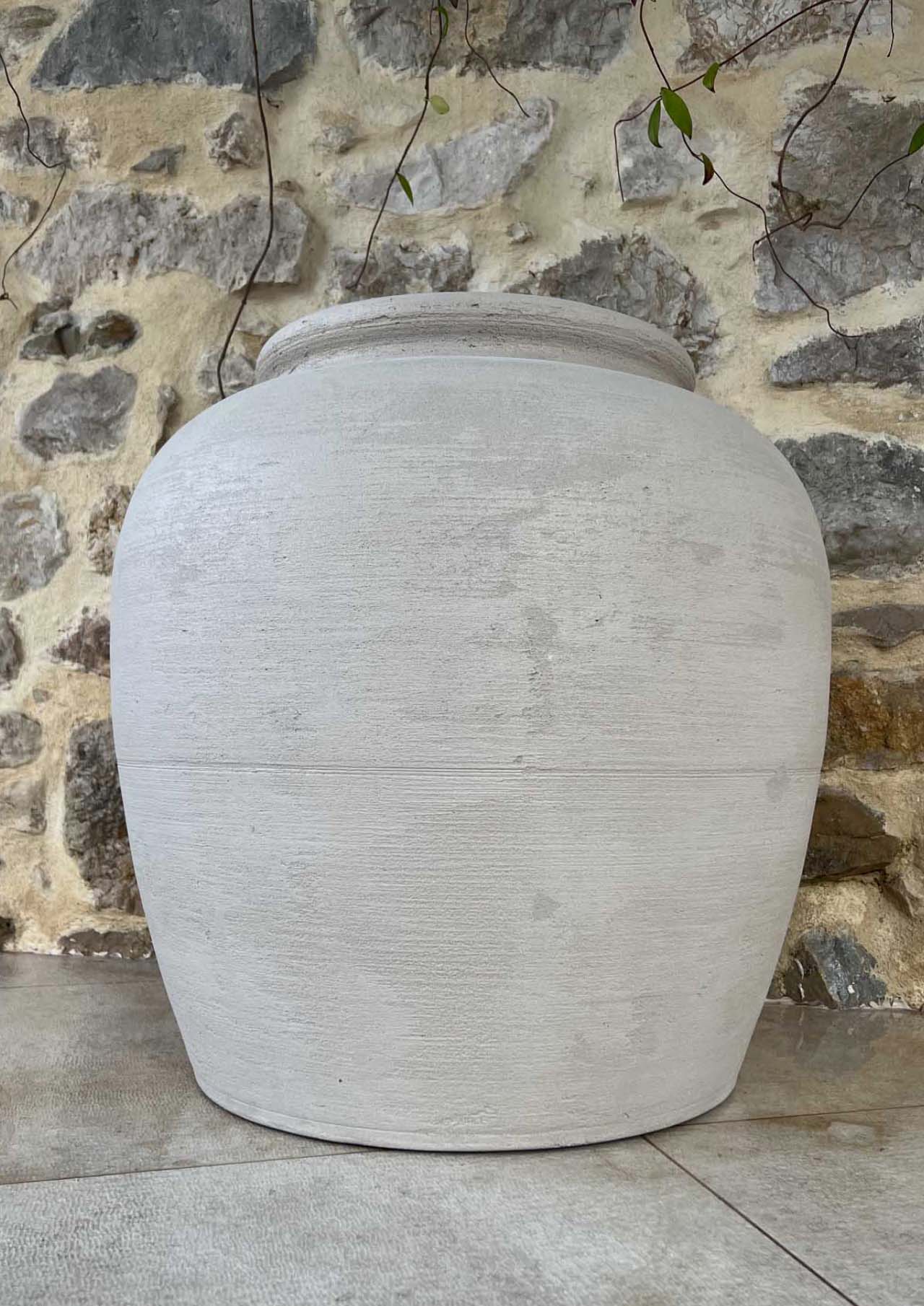 Grandi vasi da giardino resistenti al freddo e alle intemperie