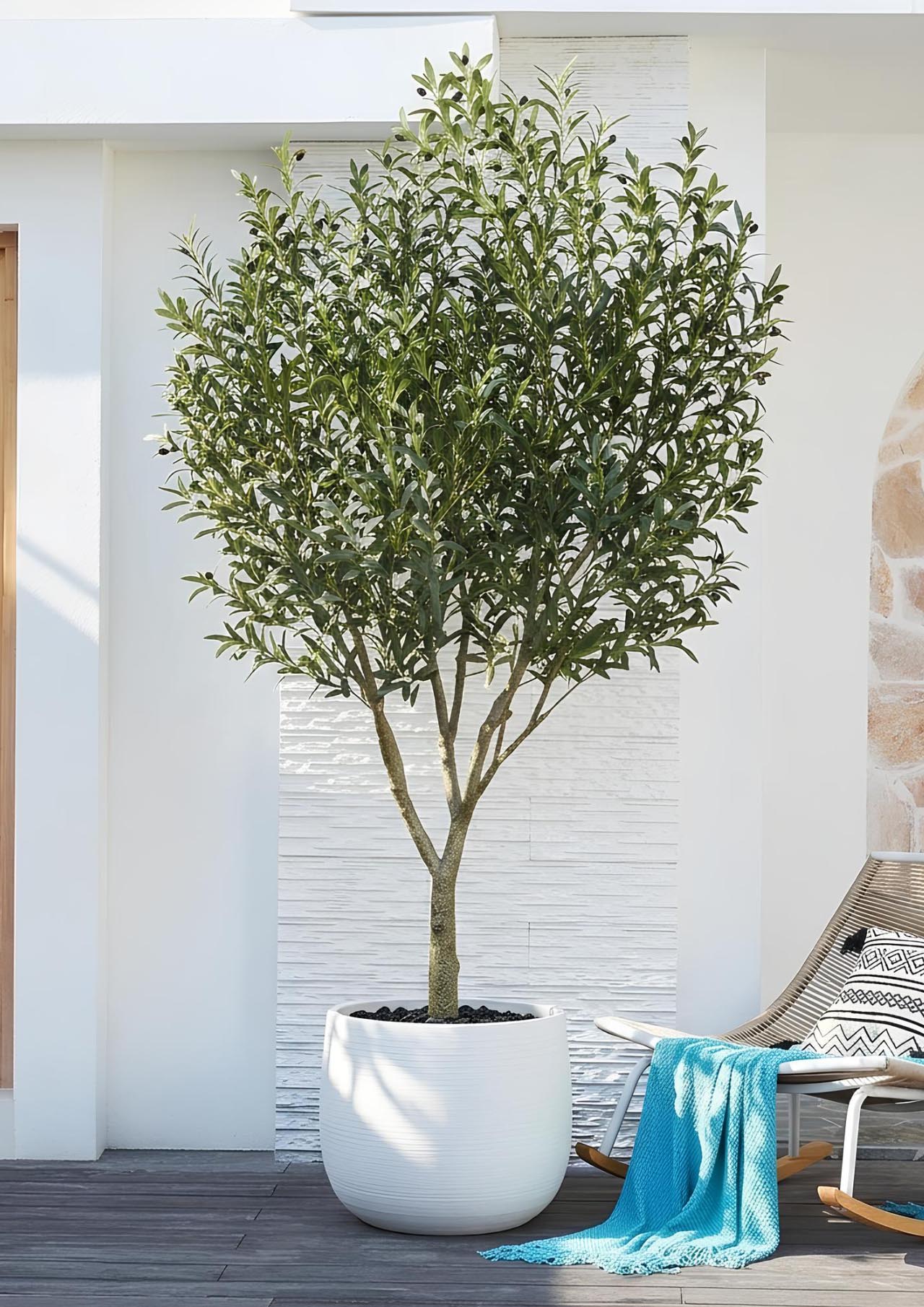Portavaso a colonna grande in stile cemento industriale di lusso
